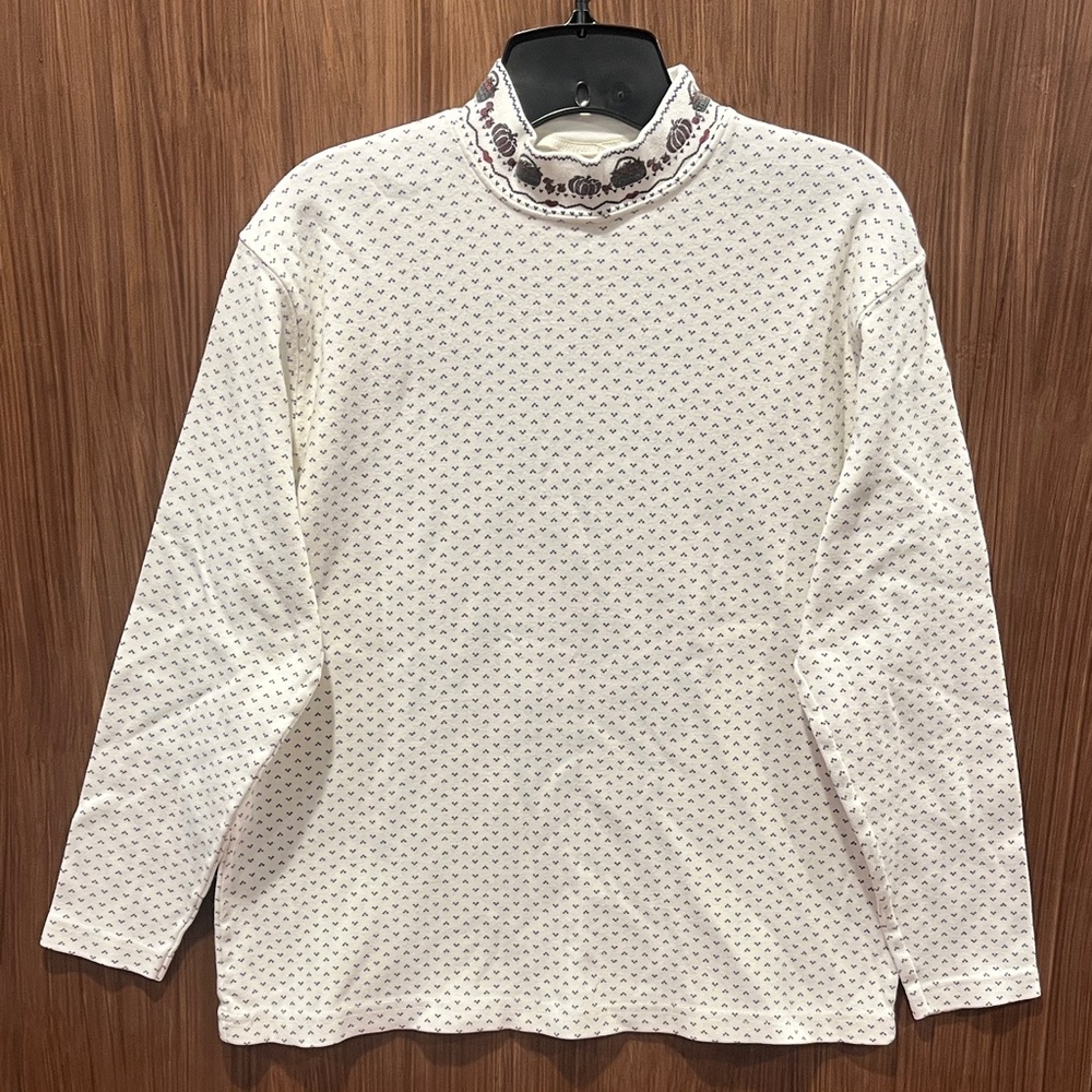 🌸 Northern Reflections Fall Themed Mock Turtleneck
